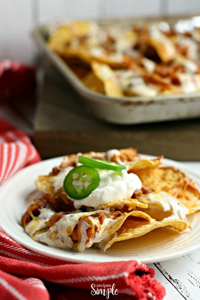 Slow Cooker BBQ Chicken and Bacon Nachos - Recipes Simple